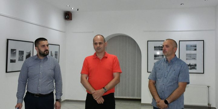 Отворена изложба фотографија Ранка Смиљанића у Завичајном музеју Градишка