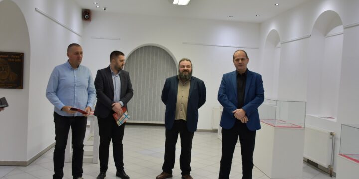 У Завичајном музеју Градишка отворена изложба “Новац кроз вријеме – 1945. до данас” (ФОТО)
